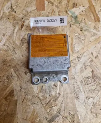 Nissan Qashqai Airbag control unit/module 98820BK10A 121010