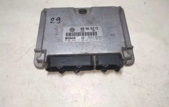 Volkswagen PASSAT B5 Engine control unit/module 038906018FS 0281010171