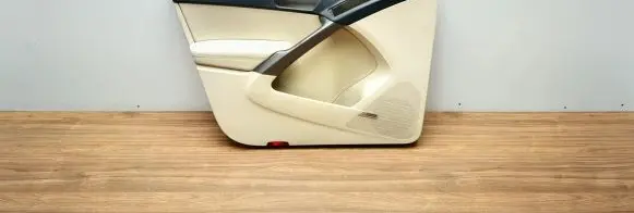 Volkswagen Tiguan Front door card panel trim 5N0867011
