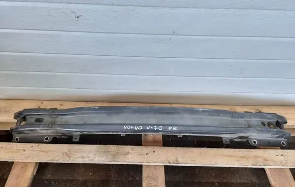 Volvo V70 Front bumper cross member 30791152