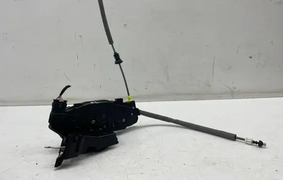 Mercedes-Benz CLA C118 X118 Front door lock A0997203202 A1770032899