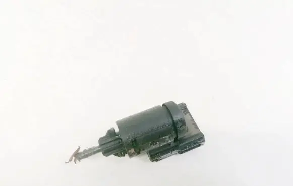 Volkswagen Golf Plus Brake pedal sensor switch 3B0945511C 19322010