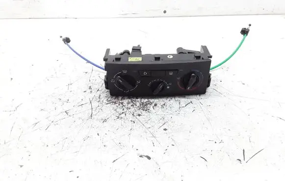 Peugeot 207 Climate control unit 102078L5
