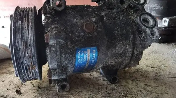 Volvo C30 Air conditioning (A/C) compressor (pump) 3824212945 31291882 SD7V16