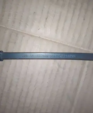Opel Zafira B Front wiper blade arm 13145564
