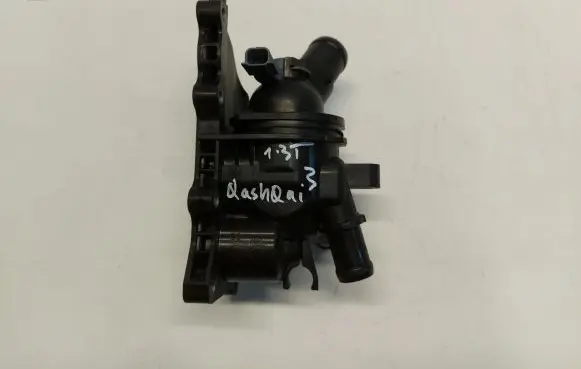 Nissan Qashqai J12 Thermostat housing 110600260R