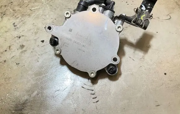 Ford Fiesta Vacuum pump H6BG2A451AC 23160 001166