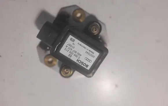 Volkswagen PASSAT B5 Accelerator pedal position sensor 4b0907637a 0265005213 0007240