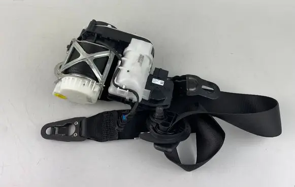 Mercedes-Benz E W213 Front seatbelt A2138605500