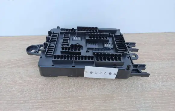 BMW 1 F20 F21 Fuse box set 925946604