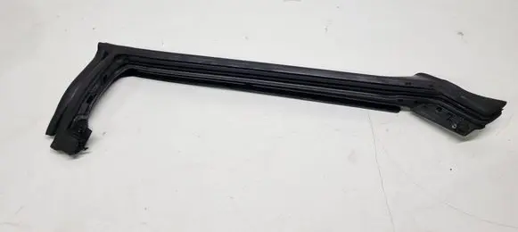 Mercedes-Benz SL R231 Rear door rubber seal (on body) A2317900498