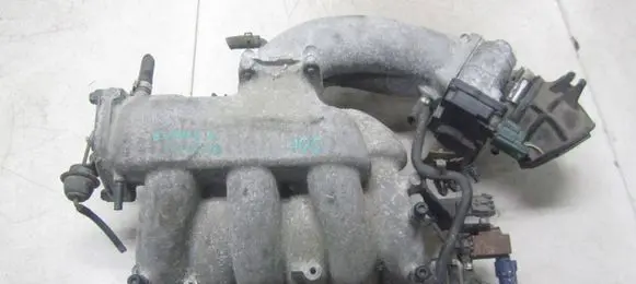 Renault Espace IV Intake manifold