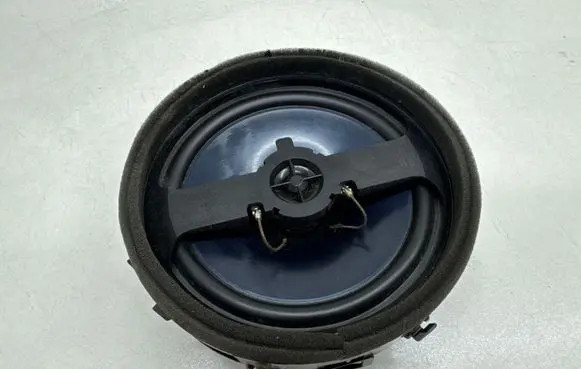 Mitsubishi Outlander Rear door speaker 8720A010