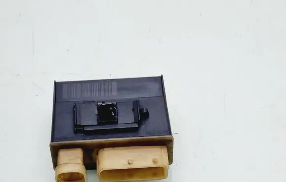 Peugeot Partner Glow plug pre-heat relay 9652021180