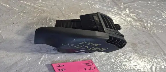 Fiat Stilo Dashboard side air vent grill/cover trim 