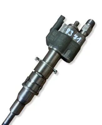 BMW 3 E92 E93 Fuel injector 7589048 10181010