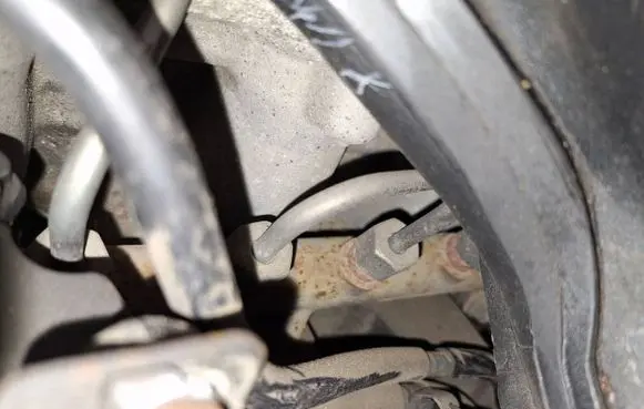 Fuel main line pipe