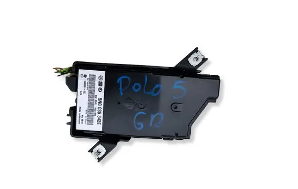 Volkswagen Polo V 6R Head unit multimedia control 5N0035342E