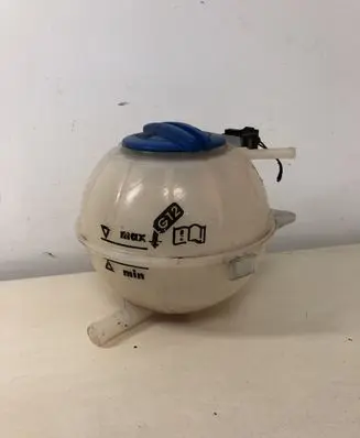 Seat Ibiza IV (6J,6P) Coolant expansion tank/reservoir 6Q0121407B