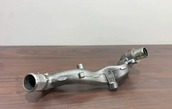 Subaru Outback (BT) Engine coolant pipe/hose