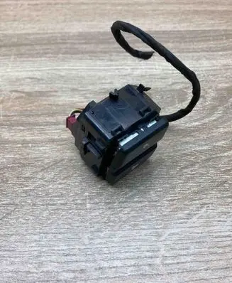 BMW 5 E60 E61 Seat heating switch 9159077 502299 WITHPLUG
