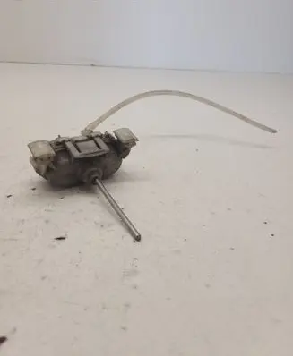 Audi A8 S8 D2 4D Central locking vacuum pump 4A0862153C