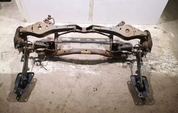 Volkswagen Golf Plus Rear axle beam 1K0505315BH