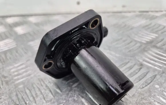 Mercedes-Benz A W176 Oil level dip stick A0011531932
