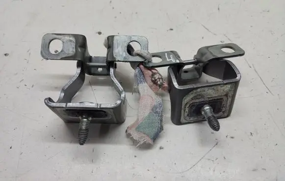 Opel Mokka B Tailgate/trunk/boot hinge 9844386680 9844386780