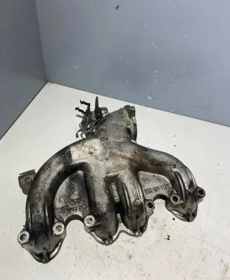 Volkswagen Golf V Intake manifold 03G129713K