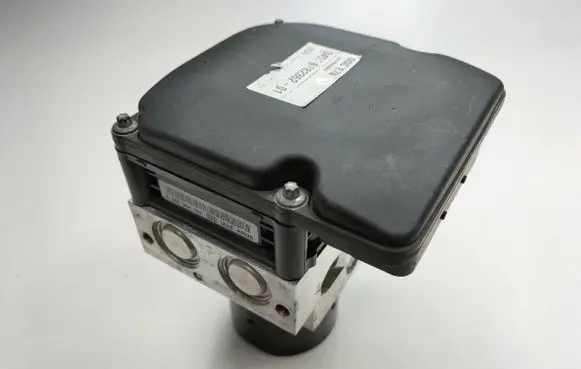 BMW X5 E70 ABS Pump 6782362