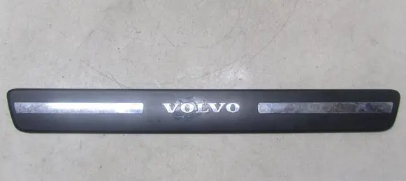 Volvo XC60 Front sill trim cover 31349002