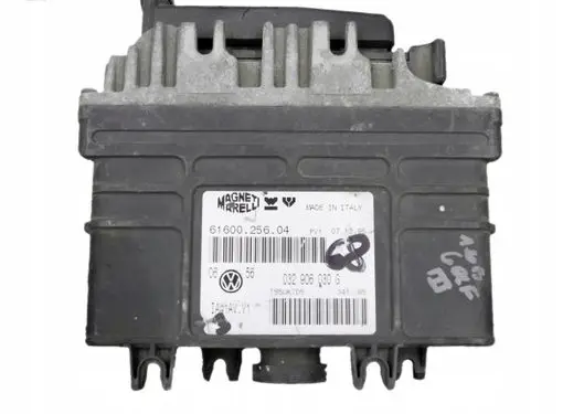 Volkswagen Golf III Engine control unit/module 032906030G