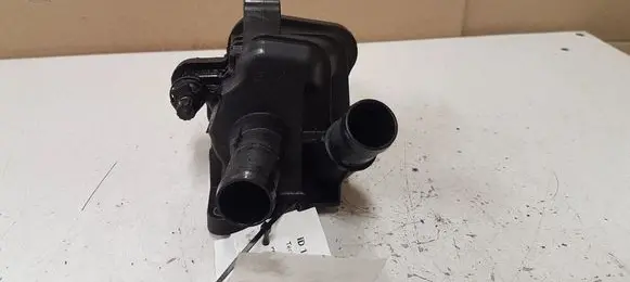 Peugeot 308 Thermostat/thermostat housing 9684588980 071051