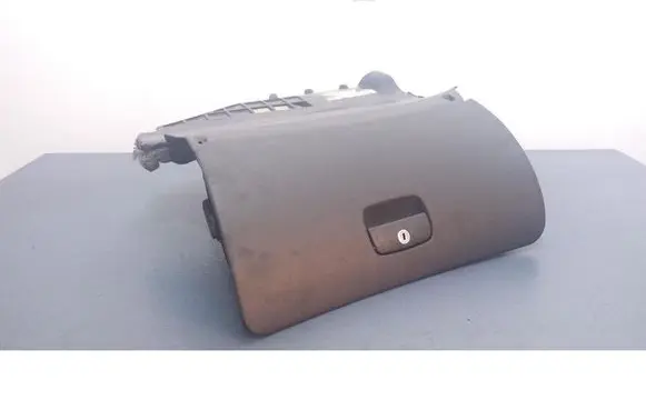 Volkswagen PASSAT B5 Glove box 3B1857101