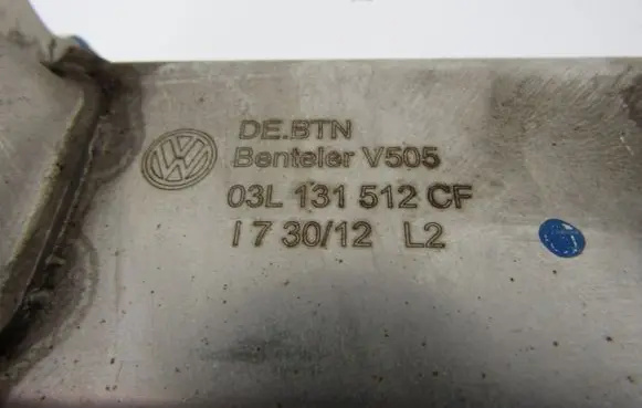 Volkswagen Jetta VI EGR valve 03L131512C