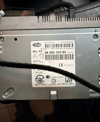 Peugeot 208 I Radio/CD/DVD/GPS head unit 9809503480 20140904 503551224305
