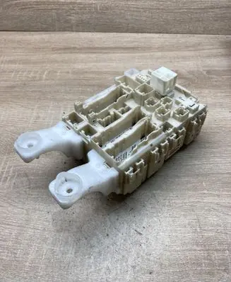 Toyota RAV 4 (XA40) Fuse module 5L060460 11455K14