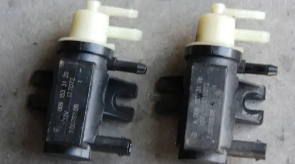 Mercedes-Benz Sprinter W906 Turbo solenoid valve A0091533128