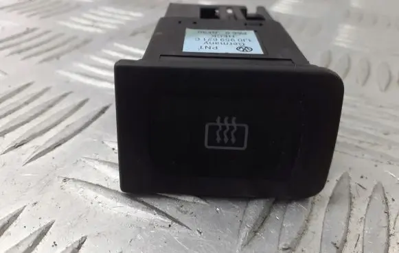 Volkswagen Golf IV A set of switches 1J0959621C