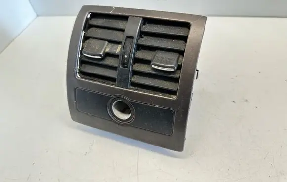 Audi A6 S6 C5 4B Rear air vent grill 4B0815743