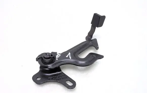 Volvo S80 Engine bonnet/hood lock/latch loop/hook 30779840