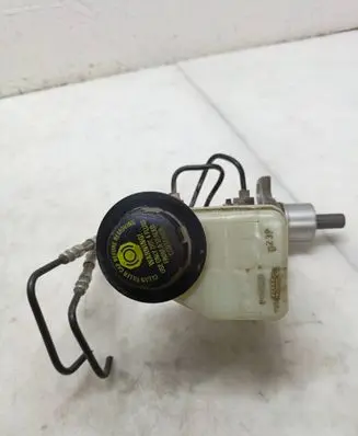 Master brake cylinder