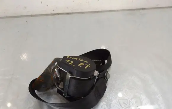 Citroen C3 Picasso Rear seatbelt