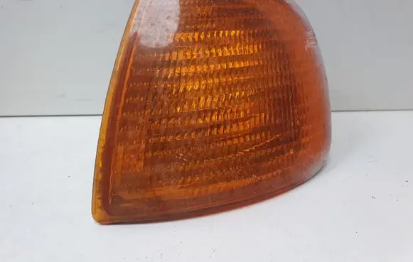 Volkswagen Caddy Front indicator light 084411517L 084411517LF 084411517F