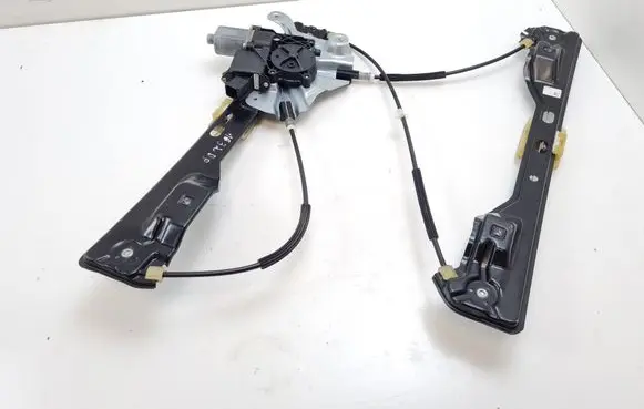 Opel Zafira C Front door window regulator with motor 13260138 915368104 966432103