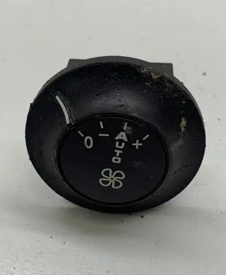 Citroen C8 Interior fan control switch 1488941077 0400440161