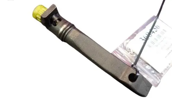 Opel Zafira A Fuel injector