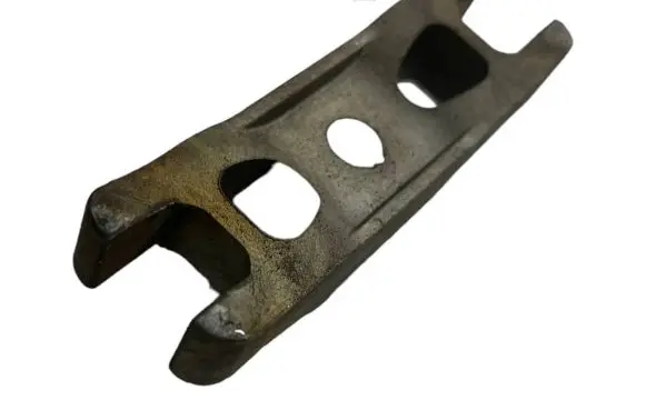 Volkswagen Crafter Fuel Injector clamp holder 03l216