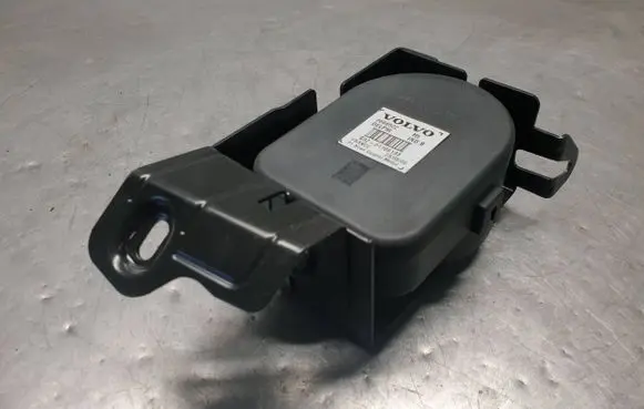 Volvo V50 Alarm system siren 8666502